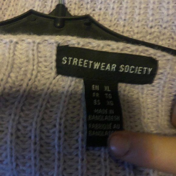 sweater - Picture 2 of 2